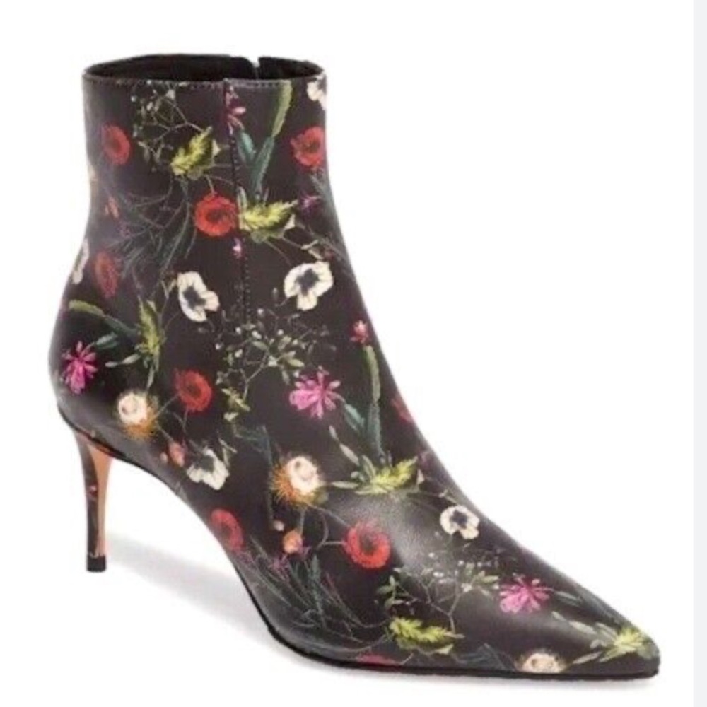 Schutz Bette Black Floral Booties Size 5B